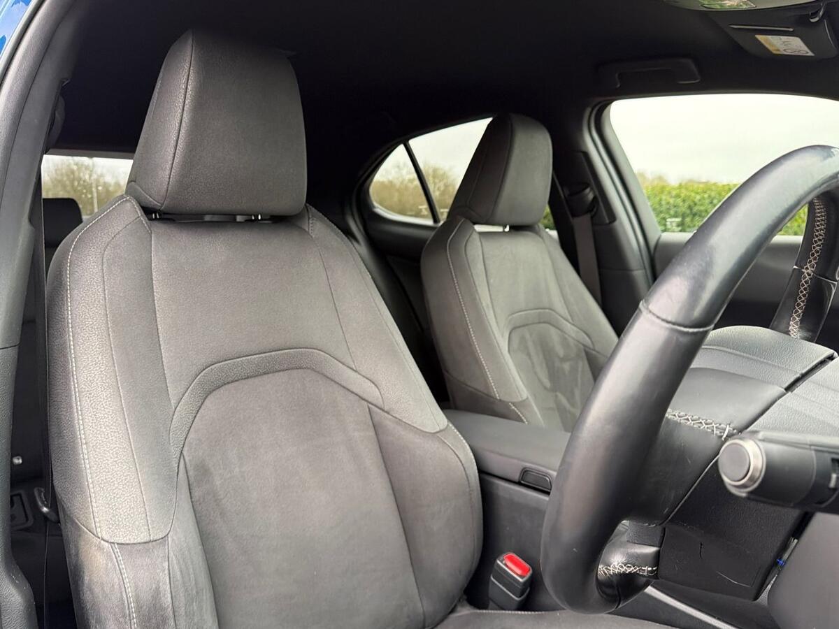 Used Lexus UX 2019 for sale - 77785636: Photo 17