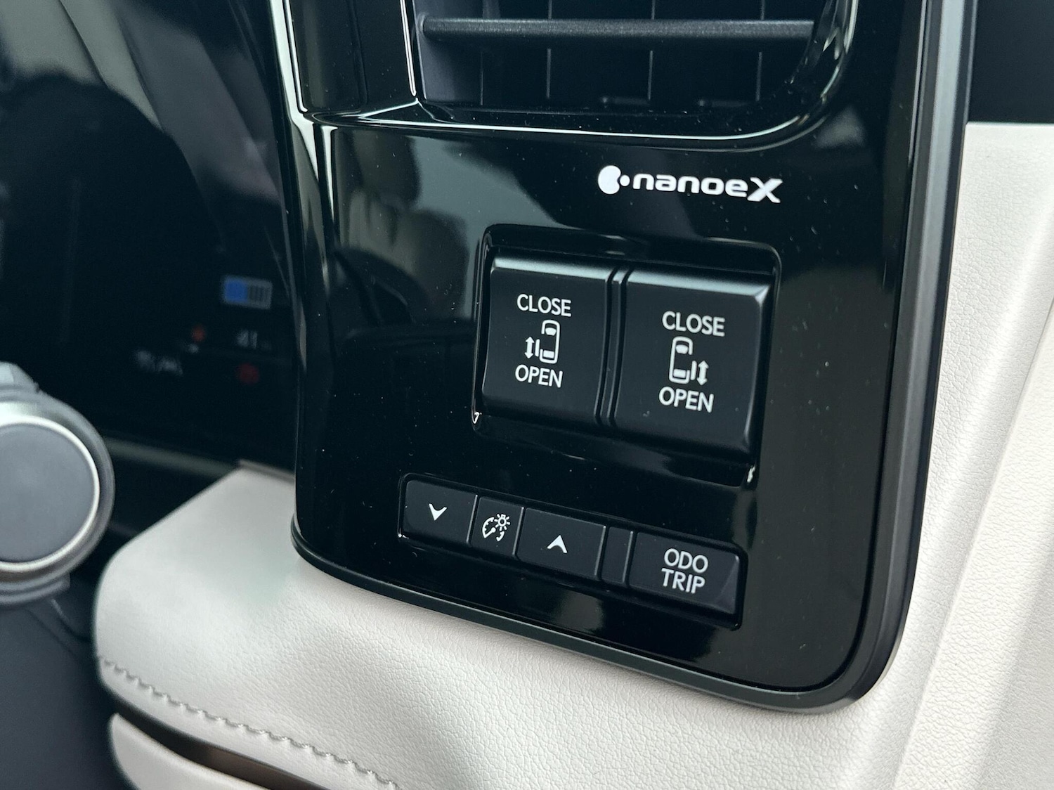 Used Lexus LM 2025 for sale - 76271557: Photo 19