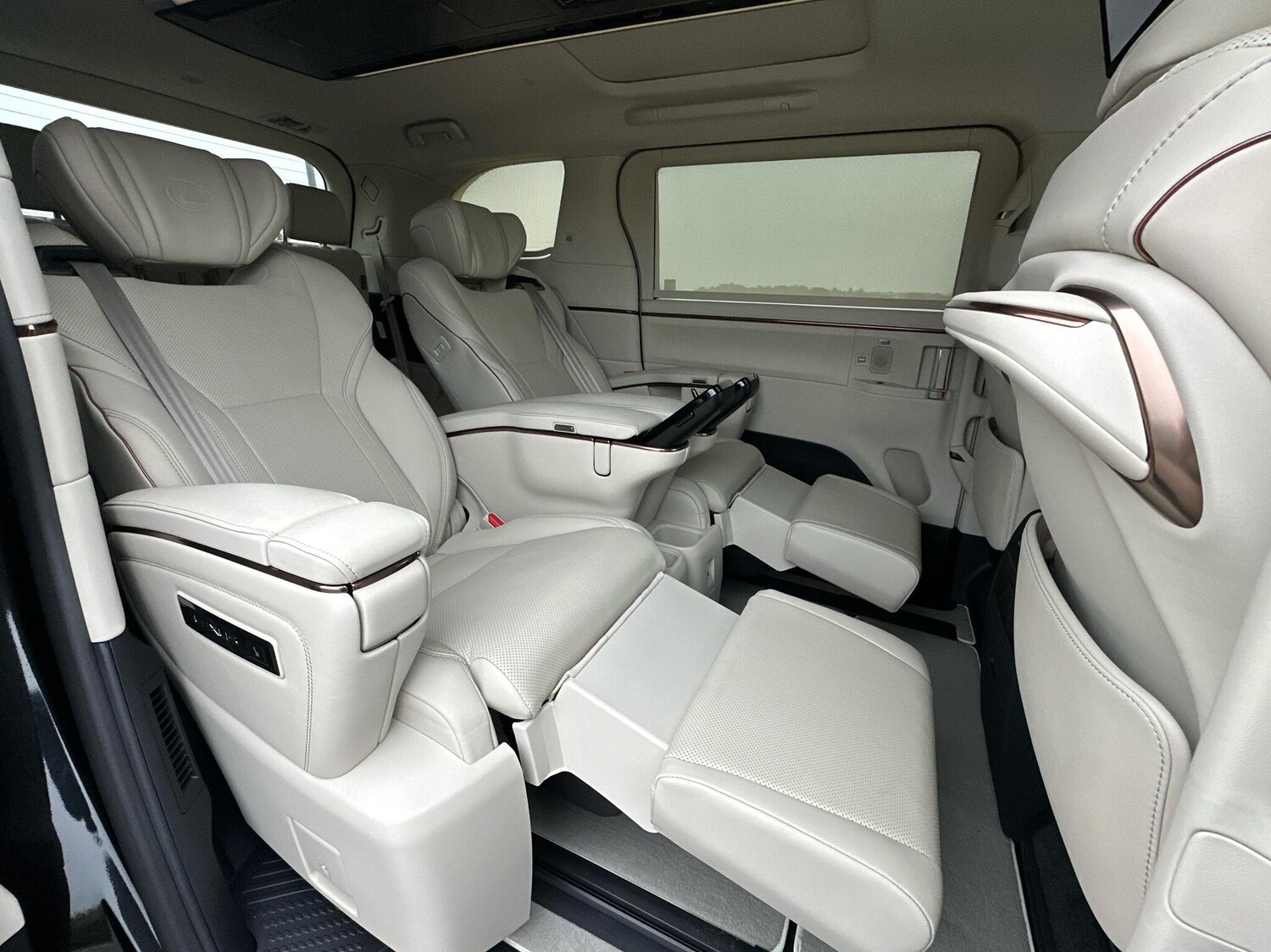 Used Lexus LM 2025 for sale - 76271557: Photo 32