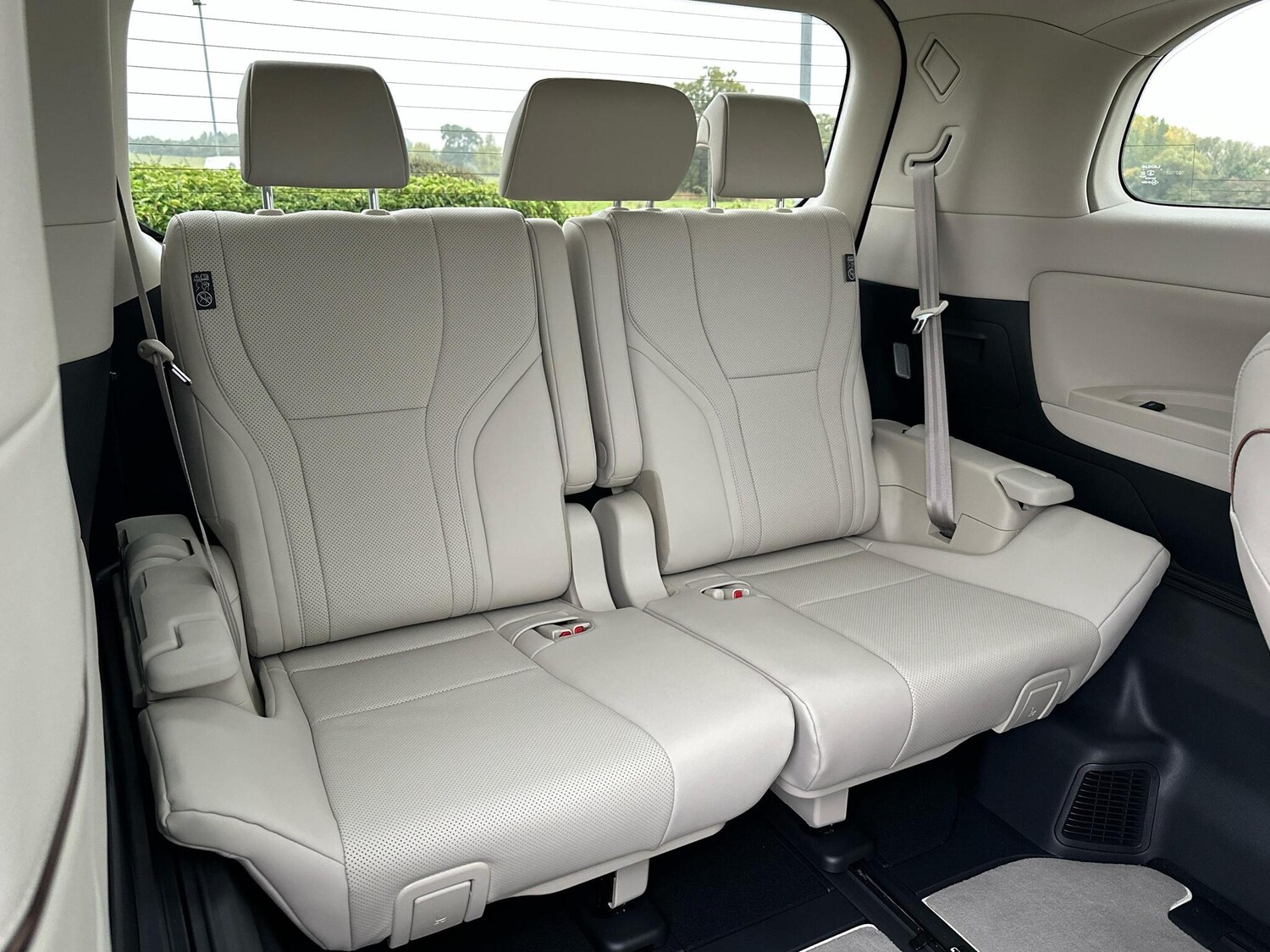 Used Lexus LM 2025 for sale - 76271557: Photo 33