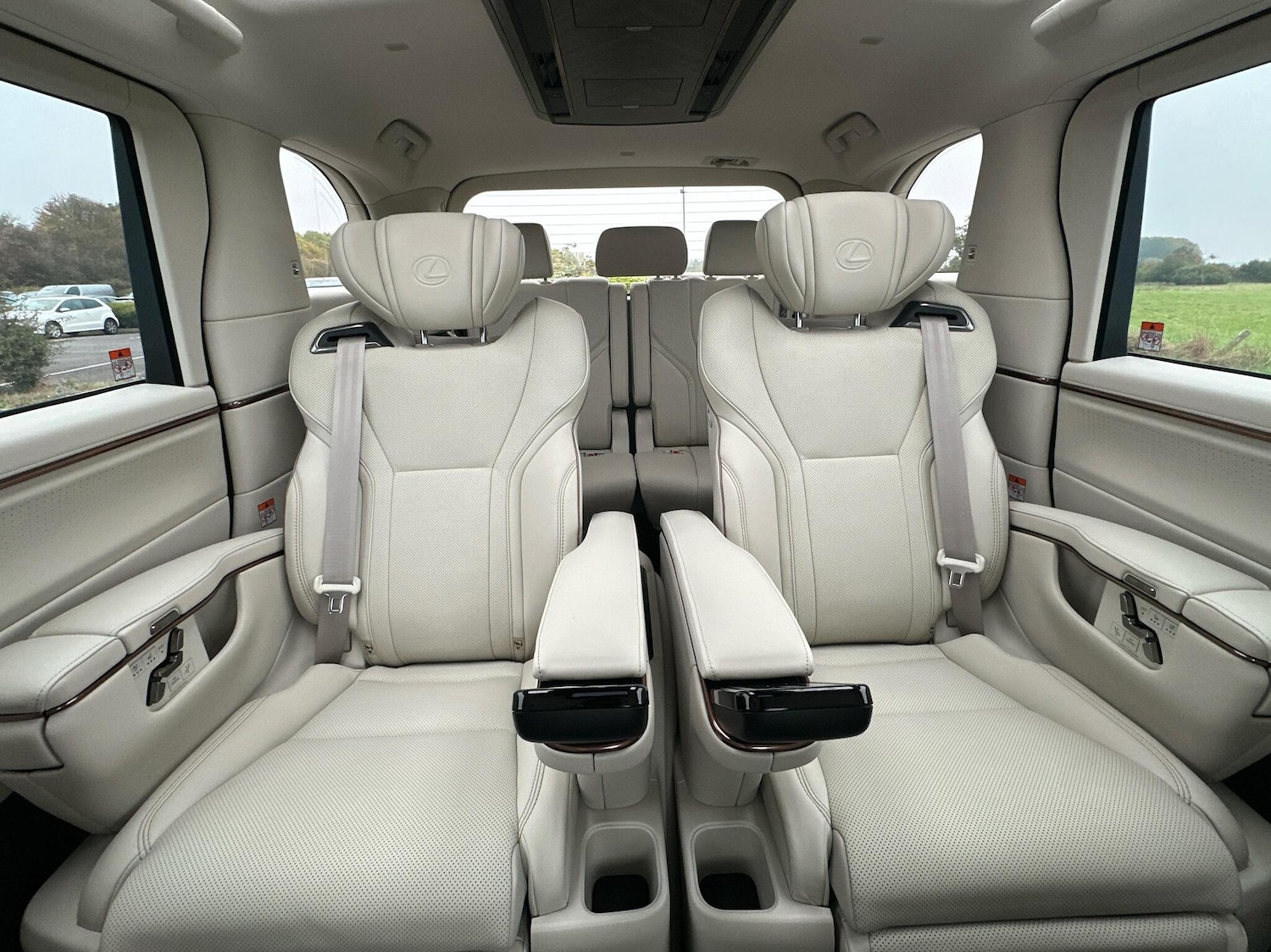 Used Lexus LM 2025 for sale - 76271557: Photo 9