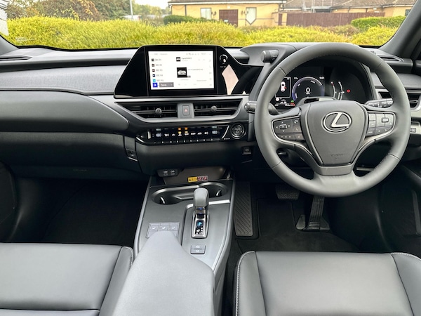 Used Lexus UX 2025 for sale - 76241239: Photo 12