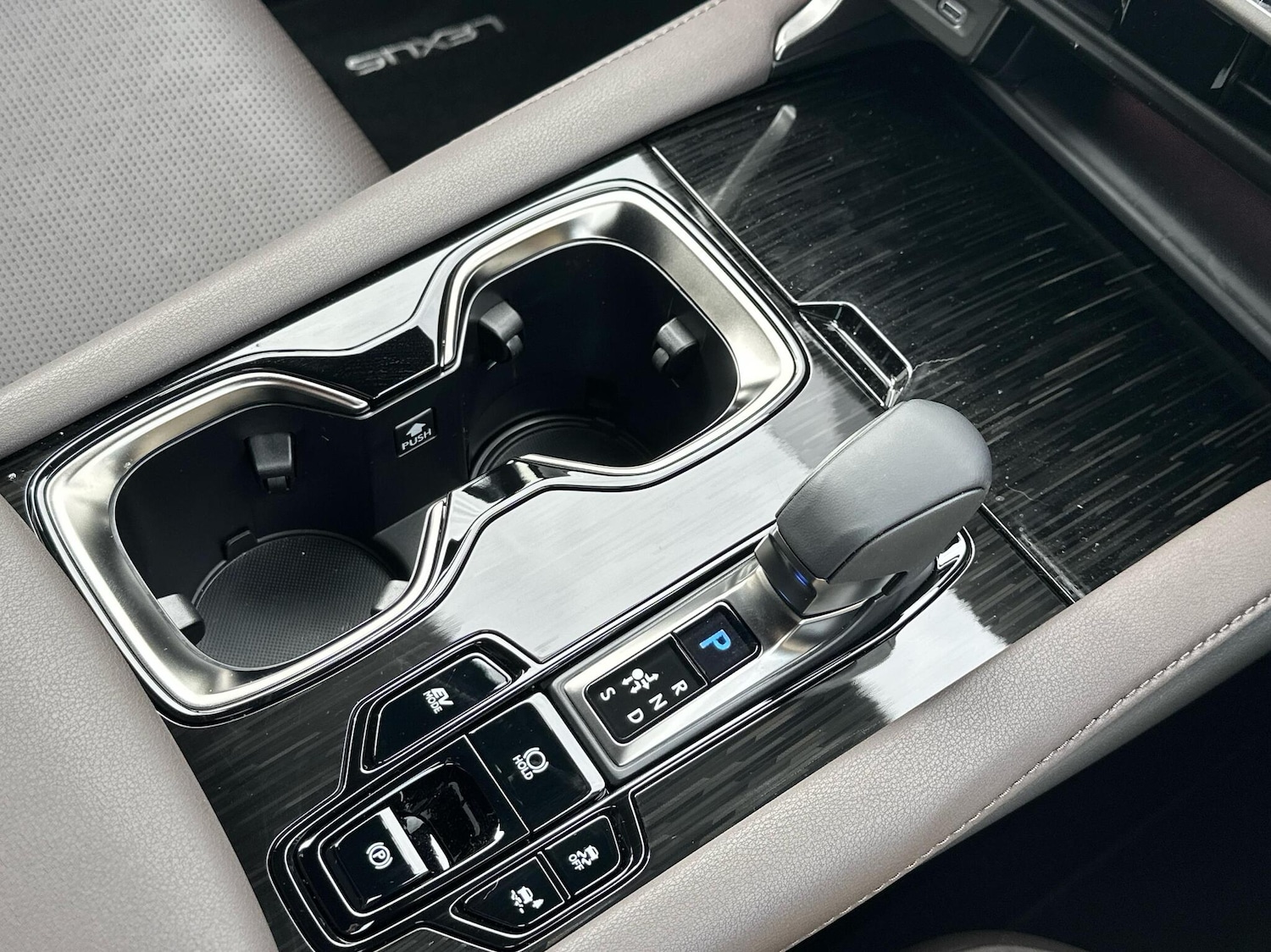 Used Lexus RX 2025 for sale - 76086198: Photo 18