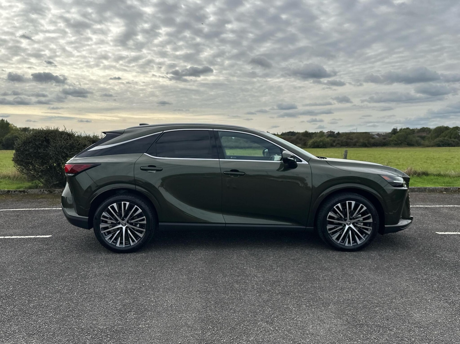 Used Lexus RX 2025 for sale - 76086198: Photo 4