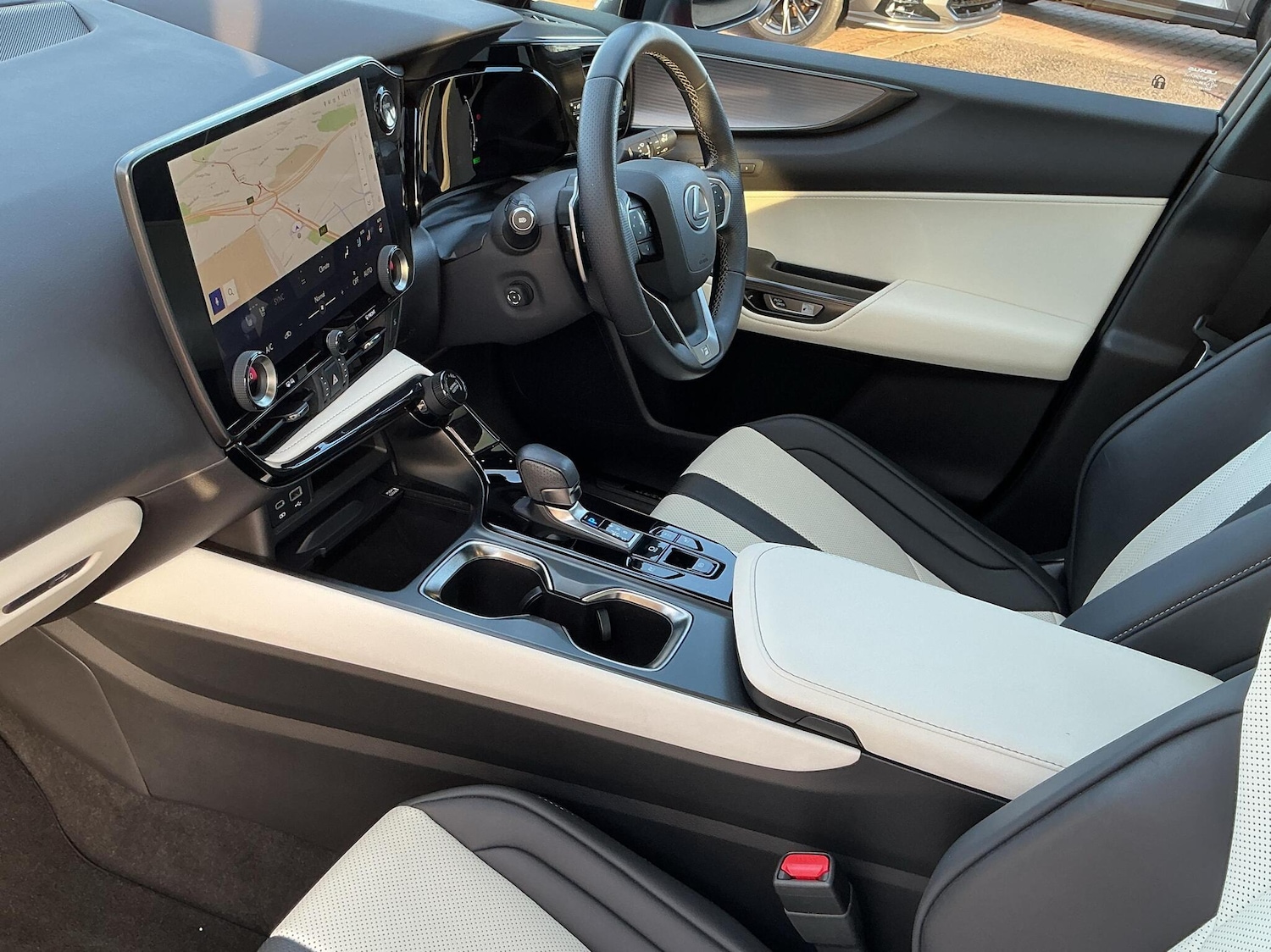 Used Lexus NX 2024 for sale - 76800423: Photo 2