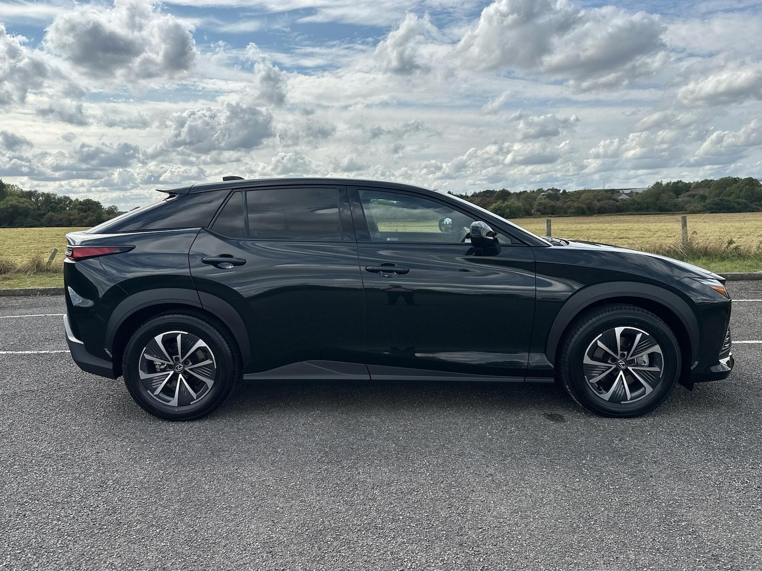 Used Lexus RZ 2025 for sale - 77770668: Photo 4