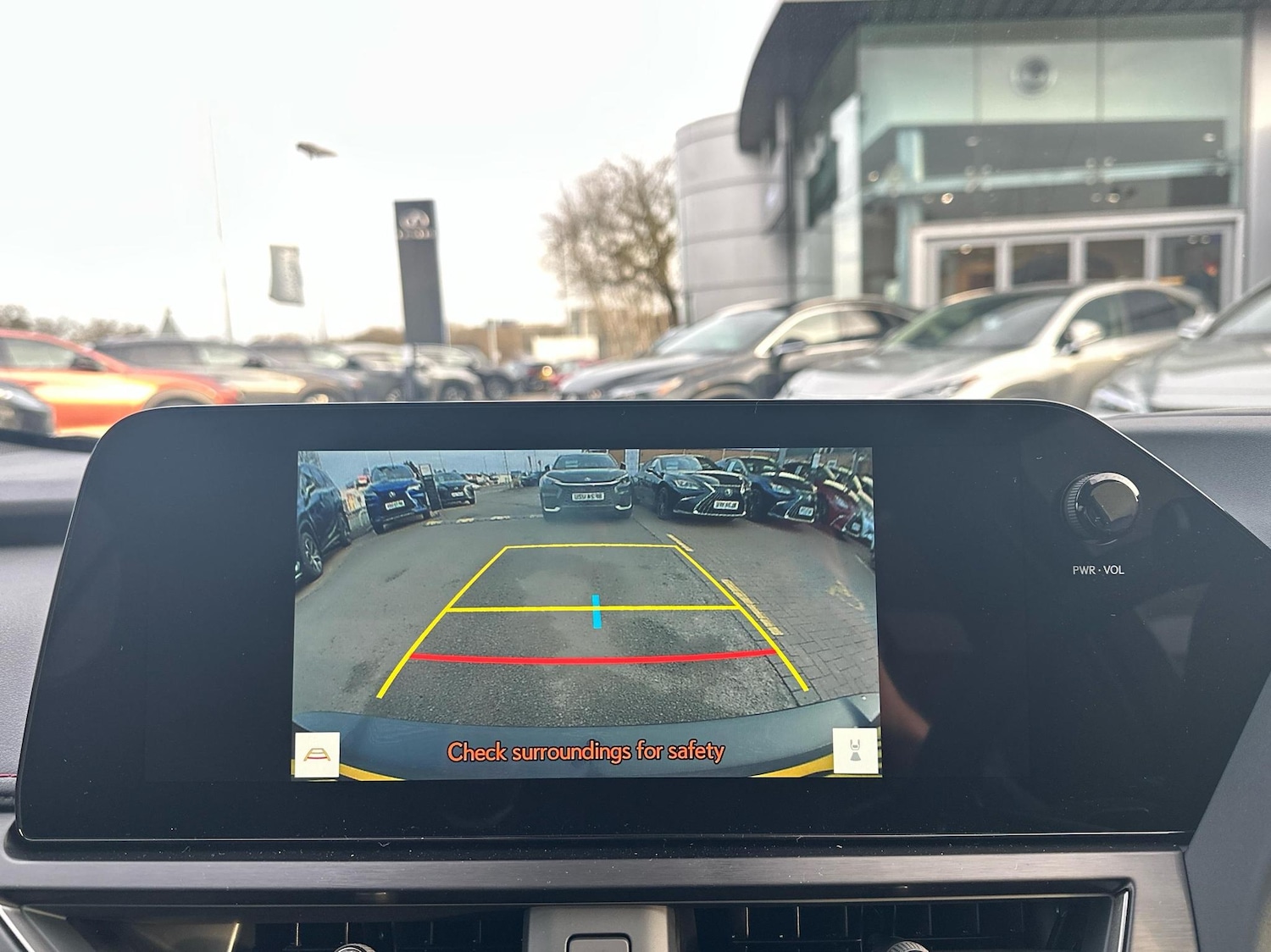 Used Lexus UX 2025 for sale - 77770680: Photo 10