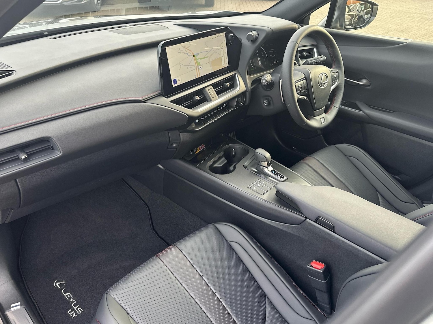 Used Lexus UX 2025 for sale - 77770680: Photo 15