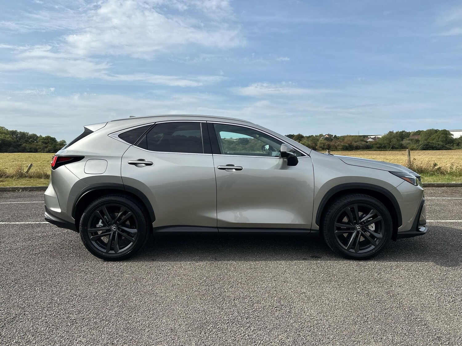 Used Lexus NX 2025 for sale - 75859630: Photo 4