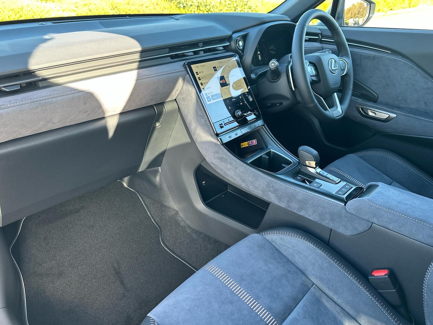 Used Lexus LBX 2025 for sale - 76389739: Photo 2