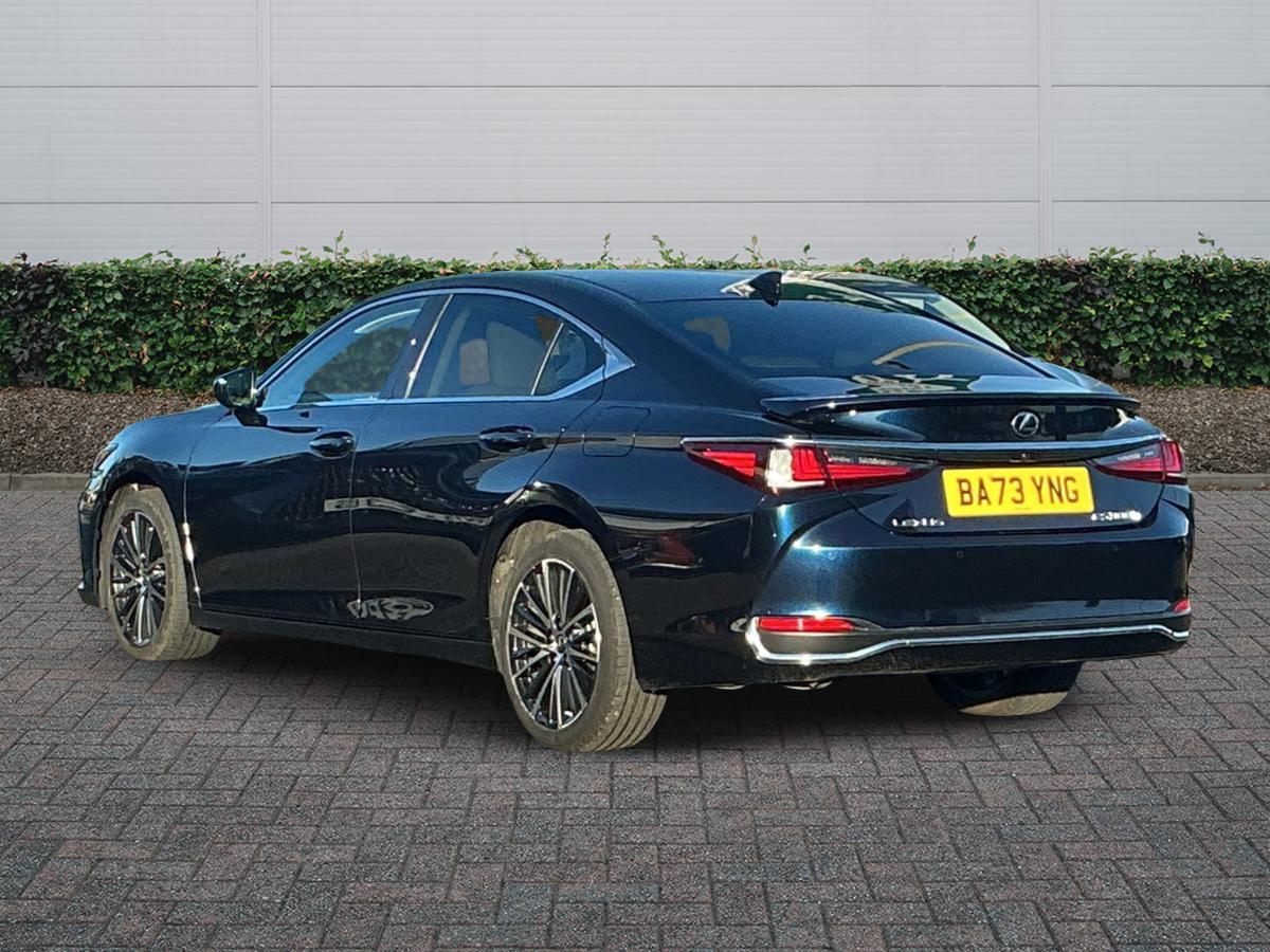 Used Lexus ES 2023 for sale - 76837802: Photo 2