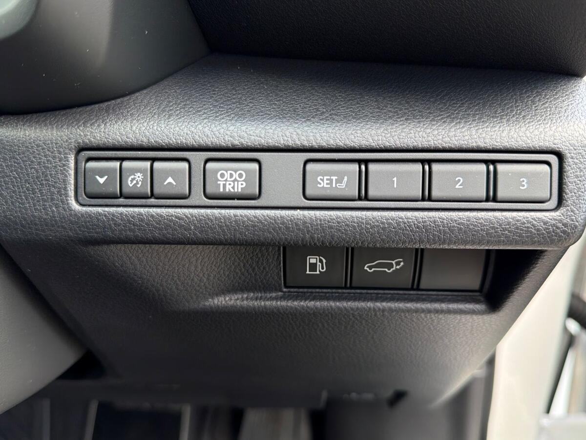 Used Lexus LBX 2024 for sale - 78215640: Photo 14