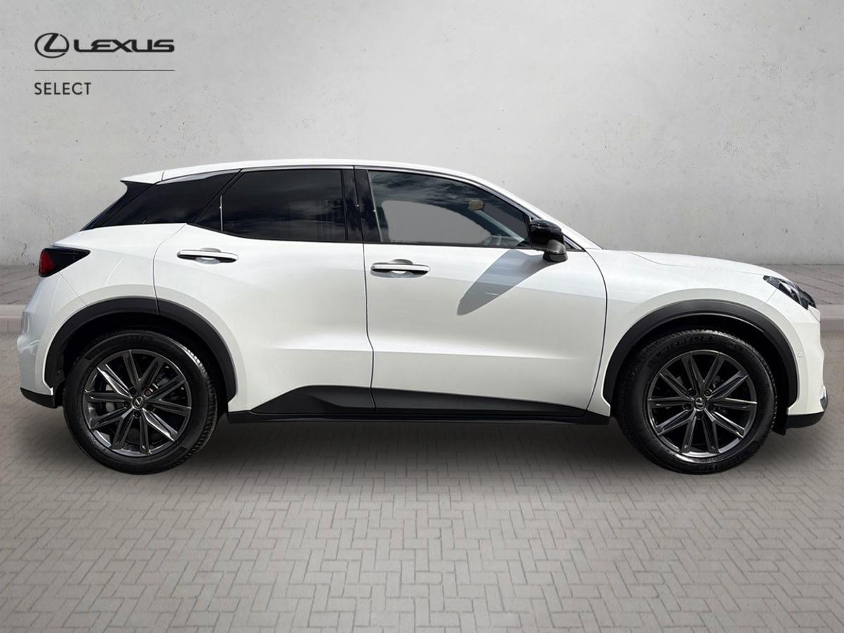 Used Lexus LBX 2024 for sale - 78215640: Photo 5