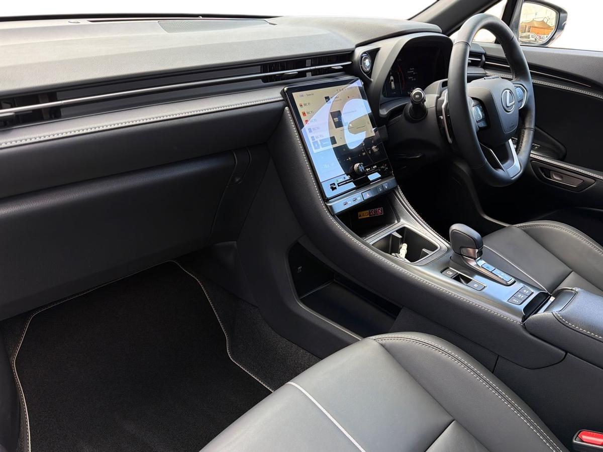 Used Lexus LBX 2024 for sale - 78215640: Photo 7