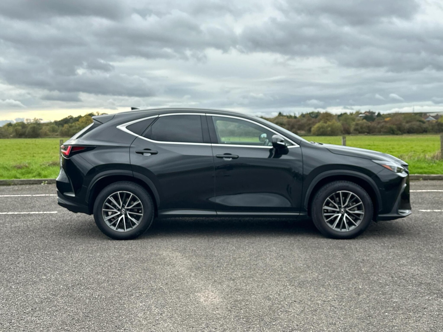 Used Lexus NX 2022 for sale - 76338465: Photo 4