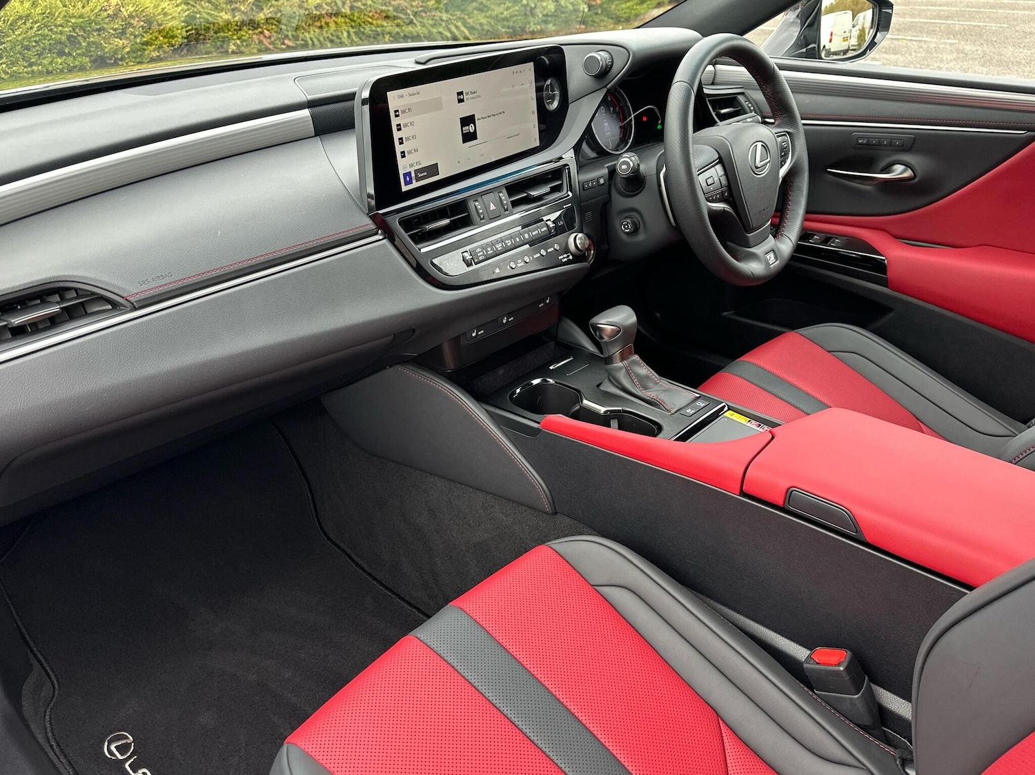 Used Lexus ES 2023 for sale - 76434336: Photo 2