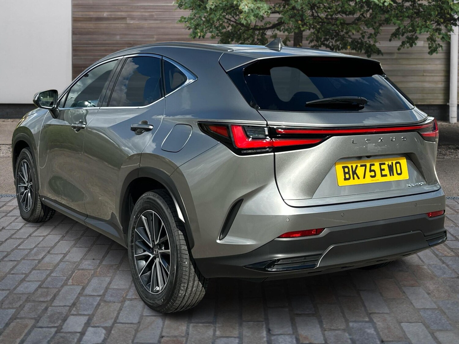 Used Lexus NX 2025 for sale - 75842409: Photo 3