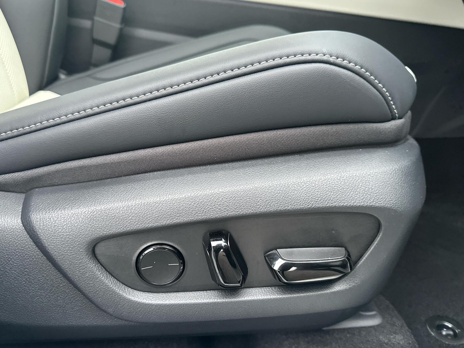 Used Lexus NX 2025 for sale - 76419861: Photo 16