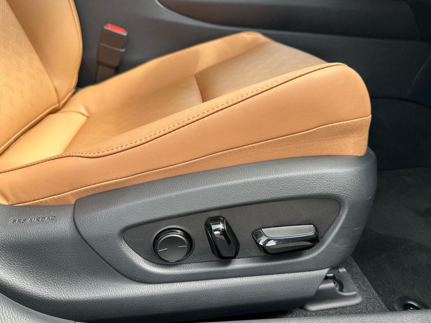 Used Lexus UX 2025 for sale - 77231543: Photo 10