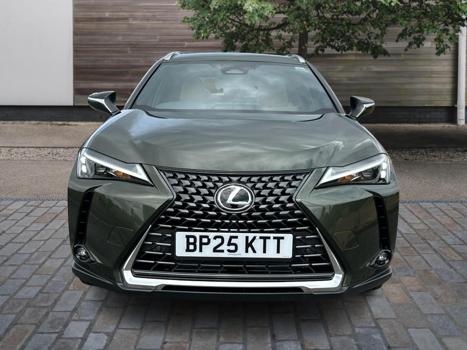 Used Lexus UX 2025 for sale - 77231543: Photo 2