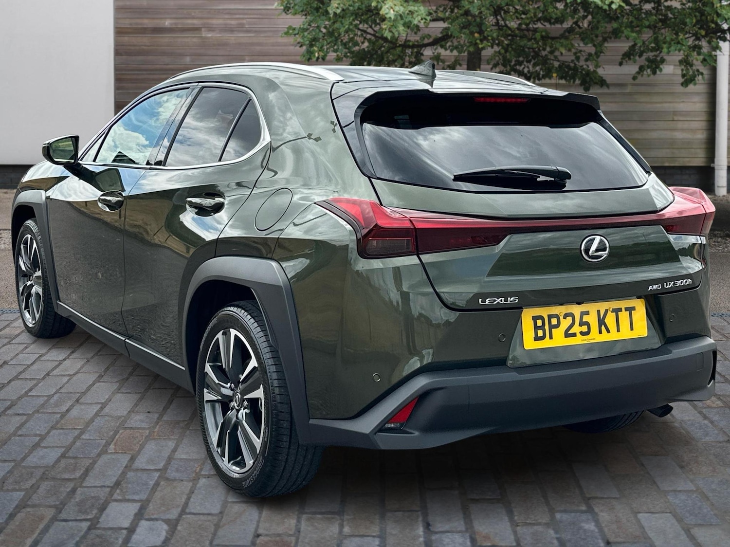 Used Lexus UX 2025 for sale - 77231543: Photo 3