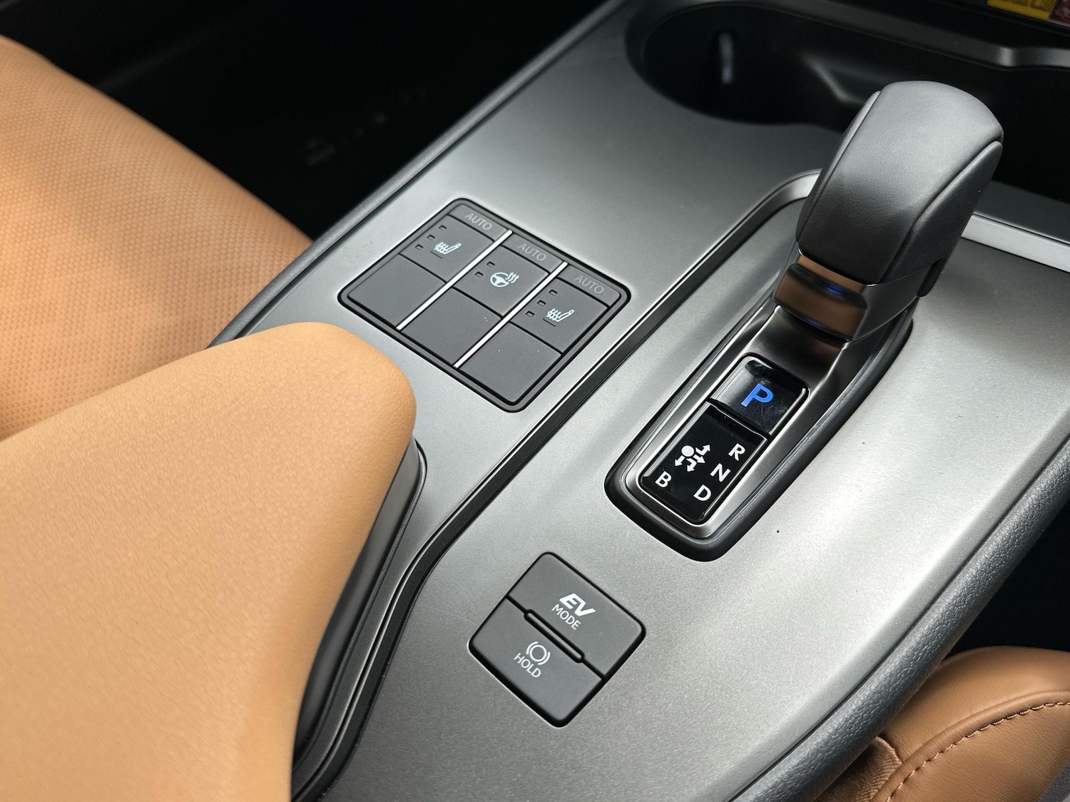 Used Lexus UX 2025 for sale - 77231543: Photo 7