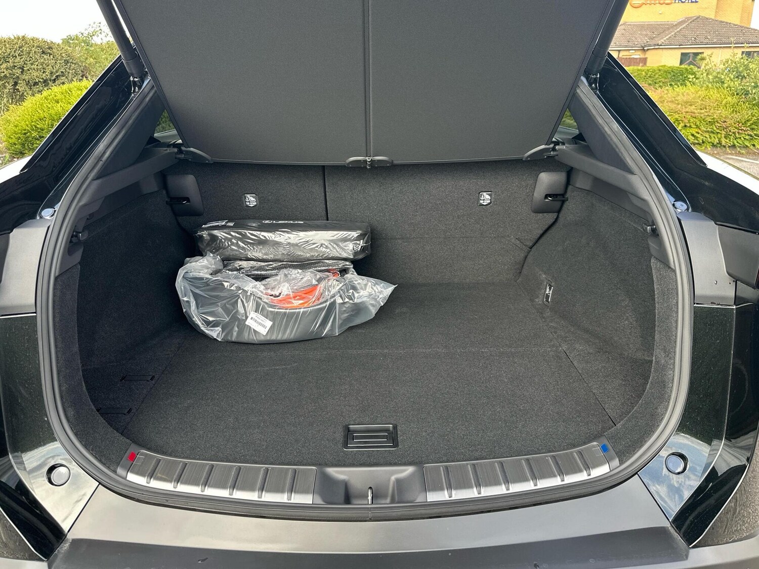 Used Lexus RZ 2025 for sale - 75859654: Photo 15