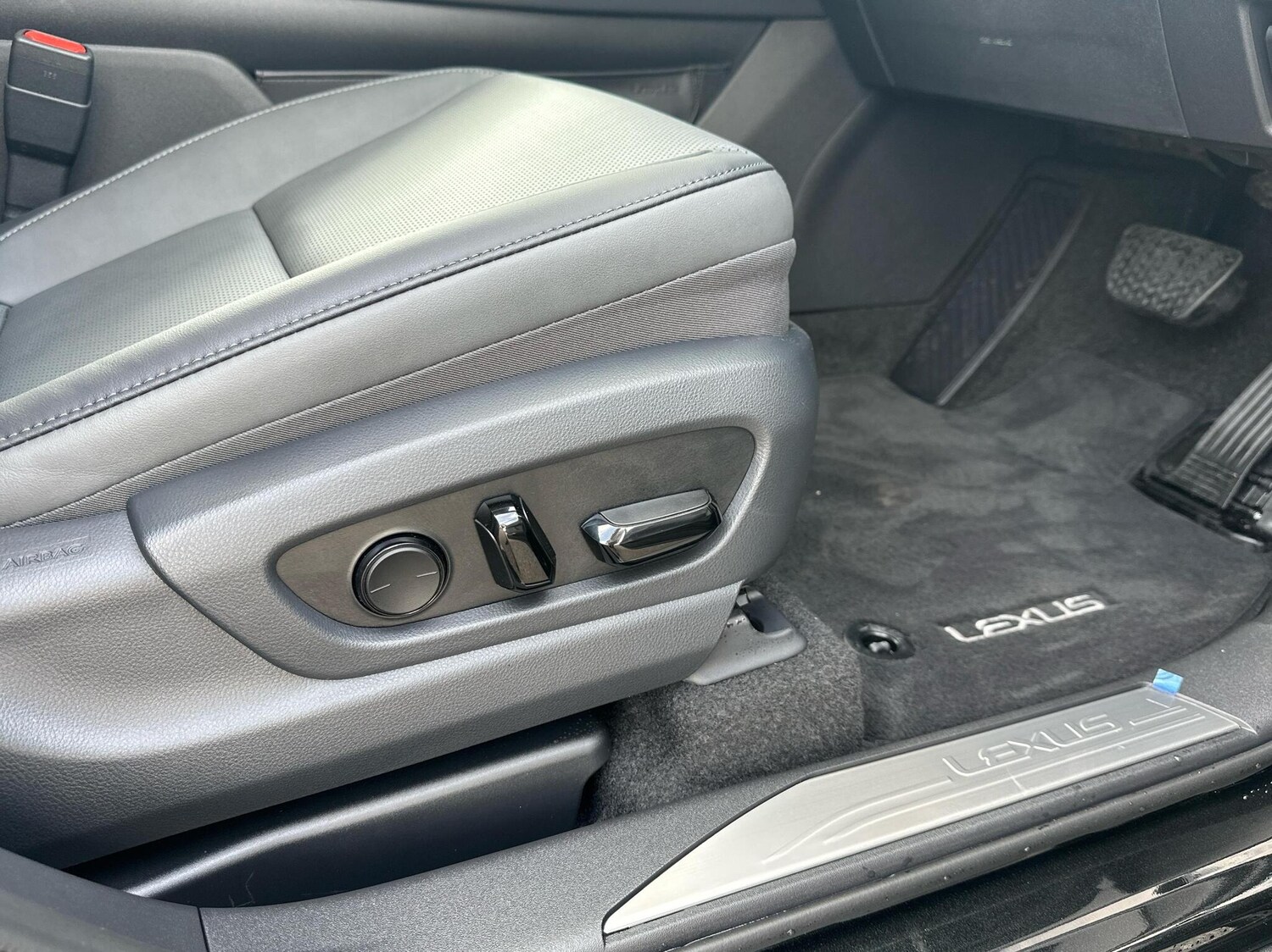 Used Lexus RZ 2025 for sale - 75859654: Photo 16