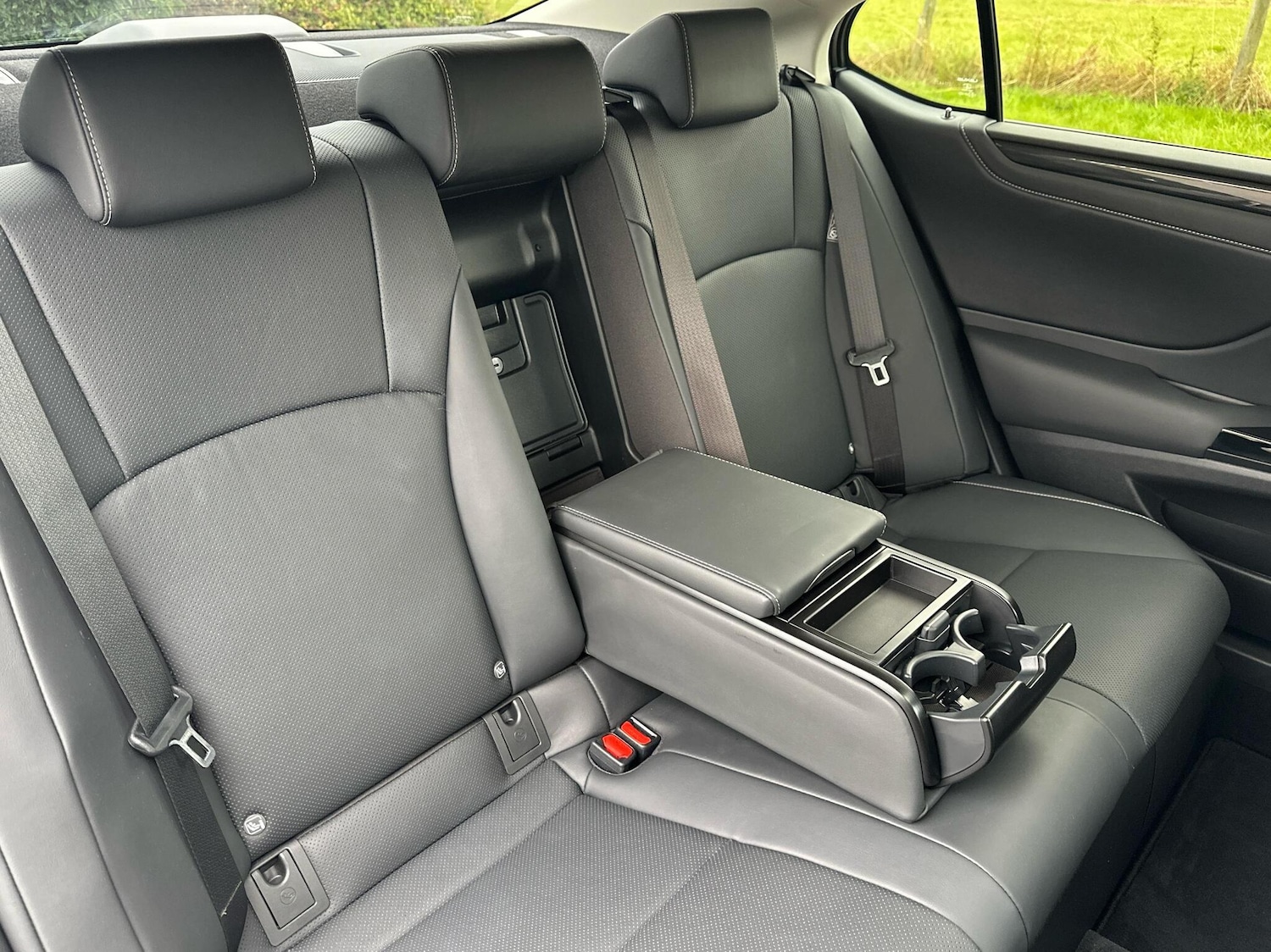 Used Lexus ES 2023 for sale - 76073836: Photo 9