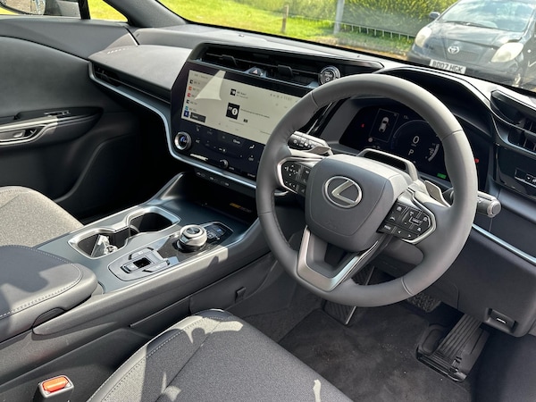 Used Lexus RZ 2025 for sale - 74876619: Photo 7