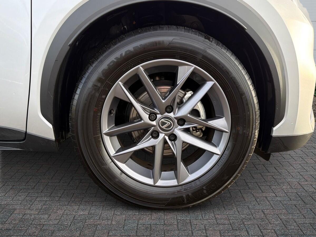 Used Lexus LBX 2025 for sale - 77280589: Photo 6