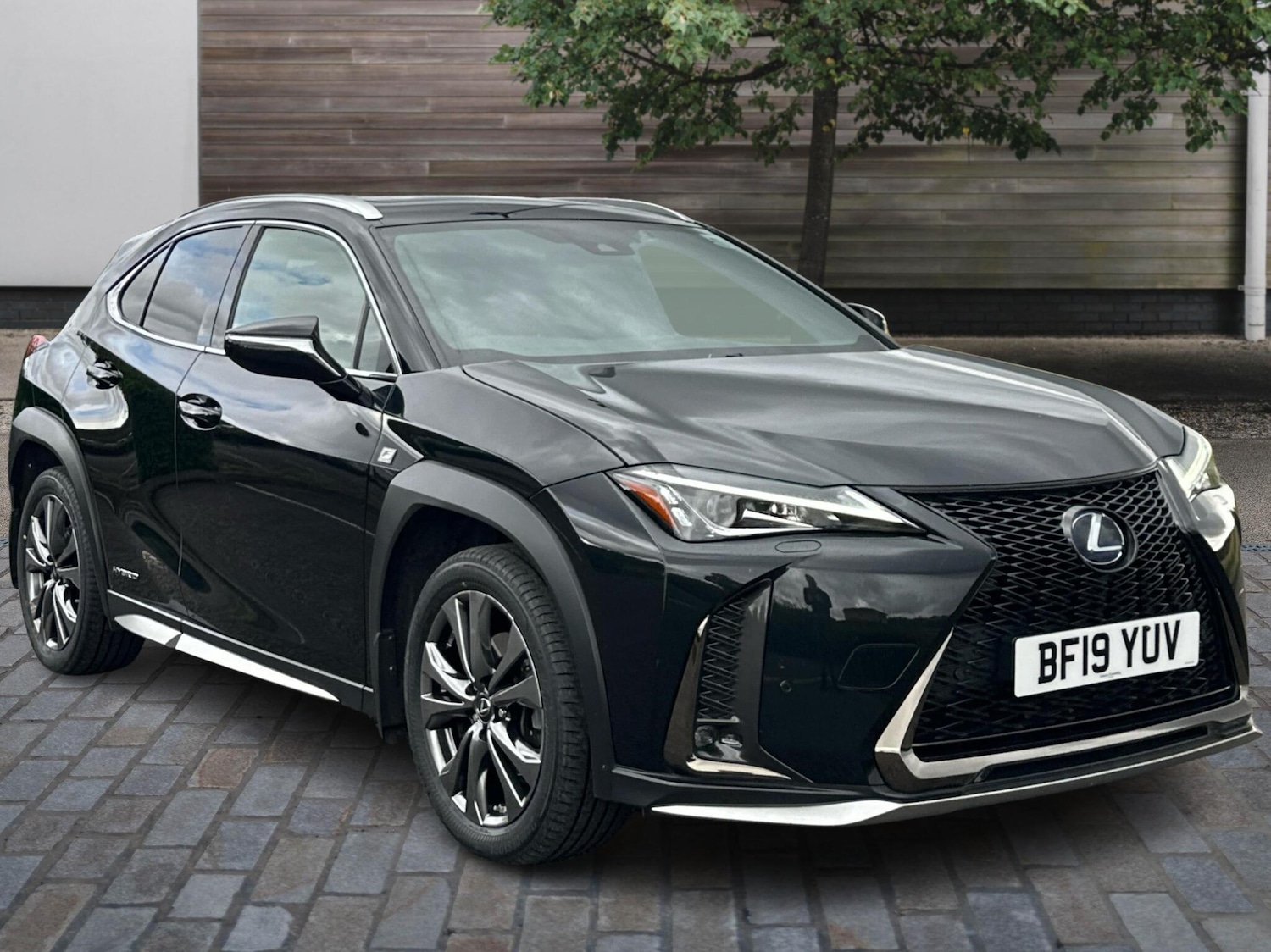 Used Lexus UX 2019 for sale - 76800592: Photo 1