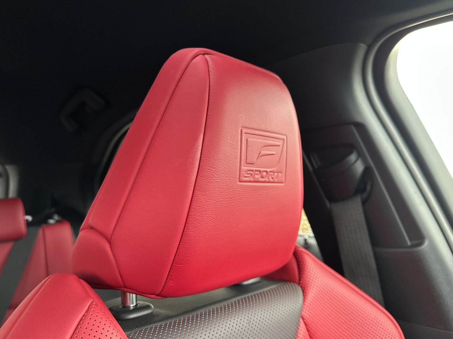 Used Lexus UX 2019 for sale - 76800592: Photo 14