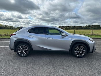 Used Lexus UX 2023 for sale - 75901456: Photo