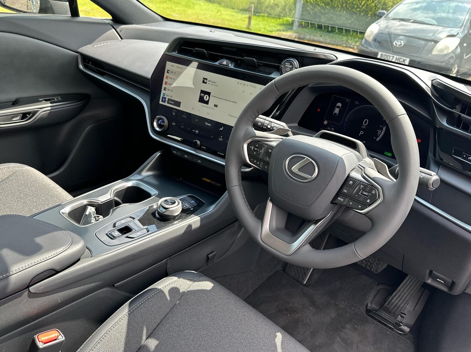 Used Lexus RZ 2025 for sale - 76800549: Photo 7