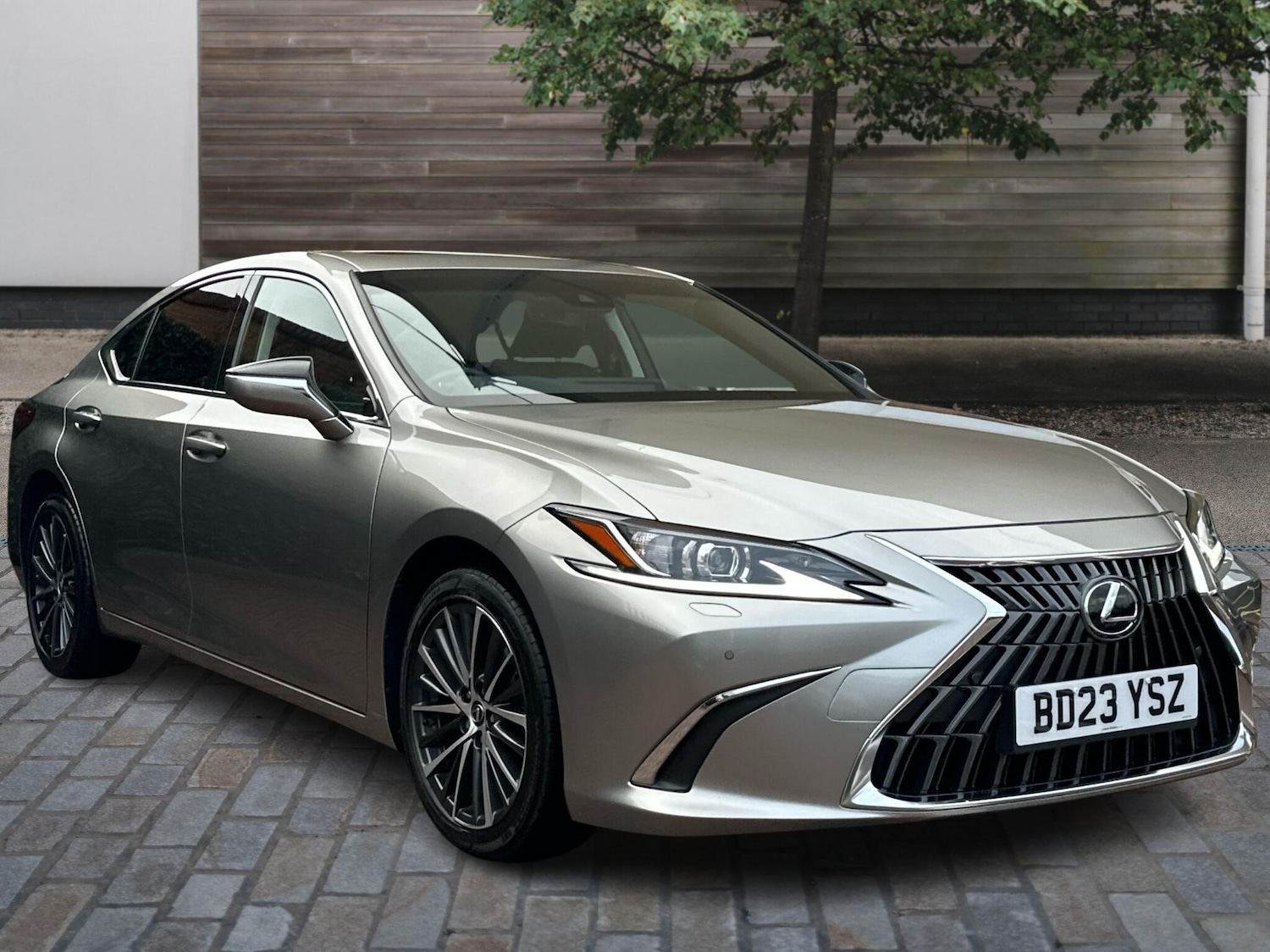 Used Lexus ES 2023 for sale - 76800443: Photo 1