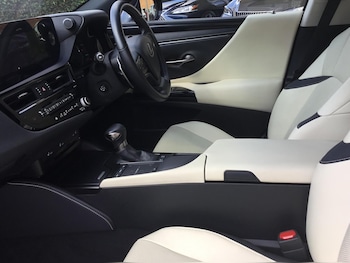 Used Lexus ES 2022 for sale - 75659600: Photo