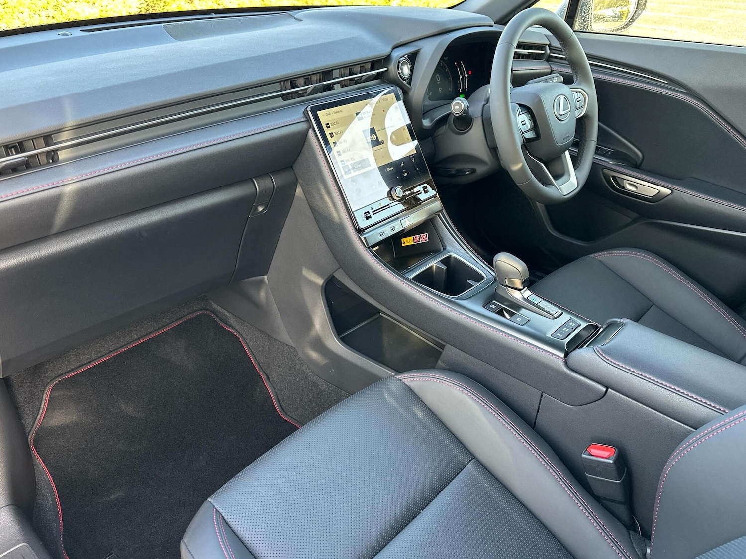 Used Lexus LBX 2025 for sale - 75814215: Photo 2