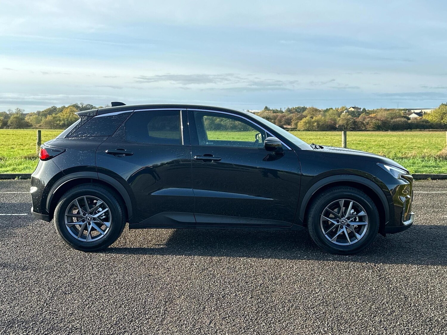 Used Lexus LBX 2025 for sale - 75814215: Photo 4