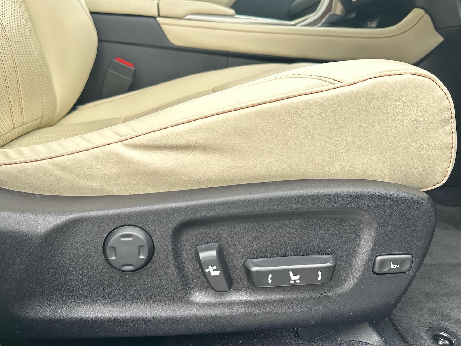 Used Lexus RX 2022 for sale - 76419862: Photo 18