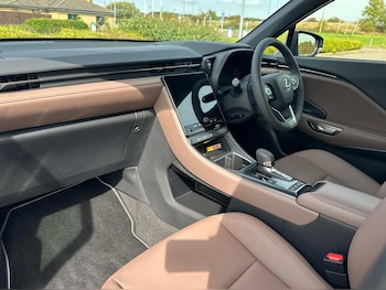 Used Lexus LBX 2024 for sale - 76003175: Photo