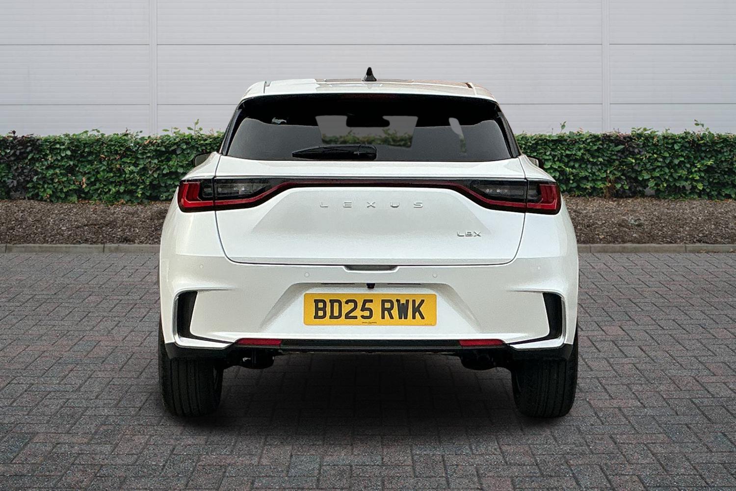 Used Lexus LBX 2025 for sale - 77994833: Photo 4