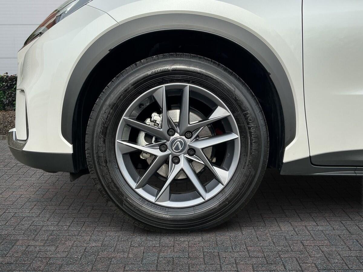 Used Lexus LBX 2025 for sale - 77994833: Photo 6