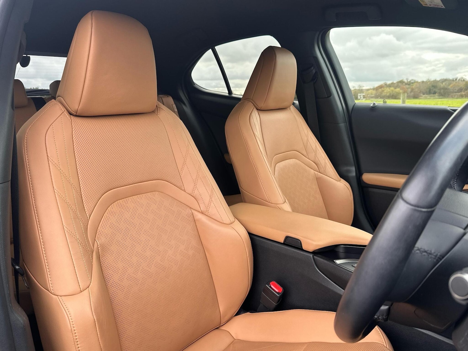 Used Lexus UX 2022 for sale - 76523240: Photo 14