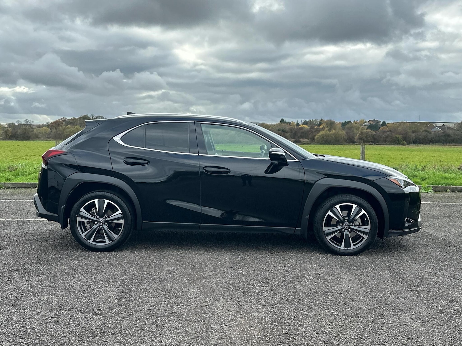 Used Lexus UX 2022 for sale - 76523240: Photo 4