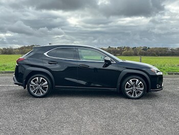 Used Lexus UX 2022 for sale - 76523240: Photo