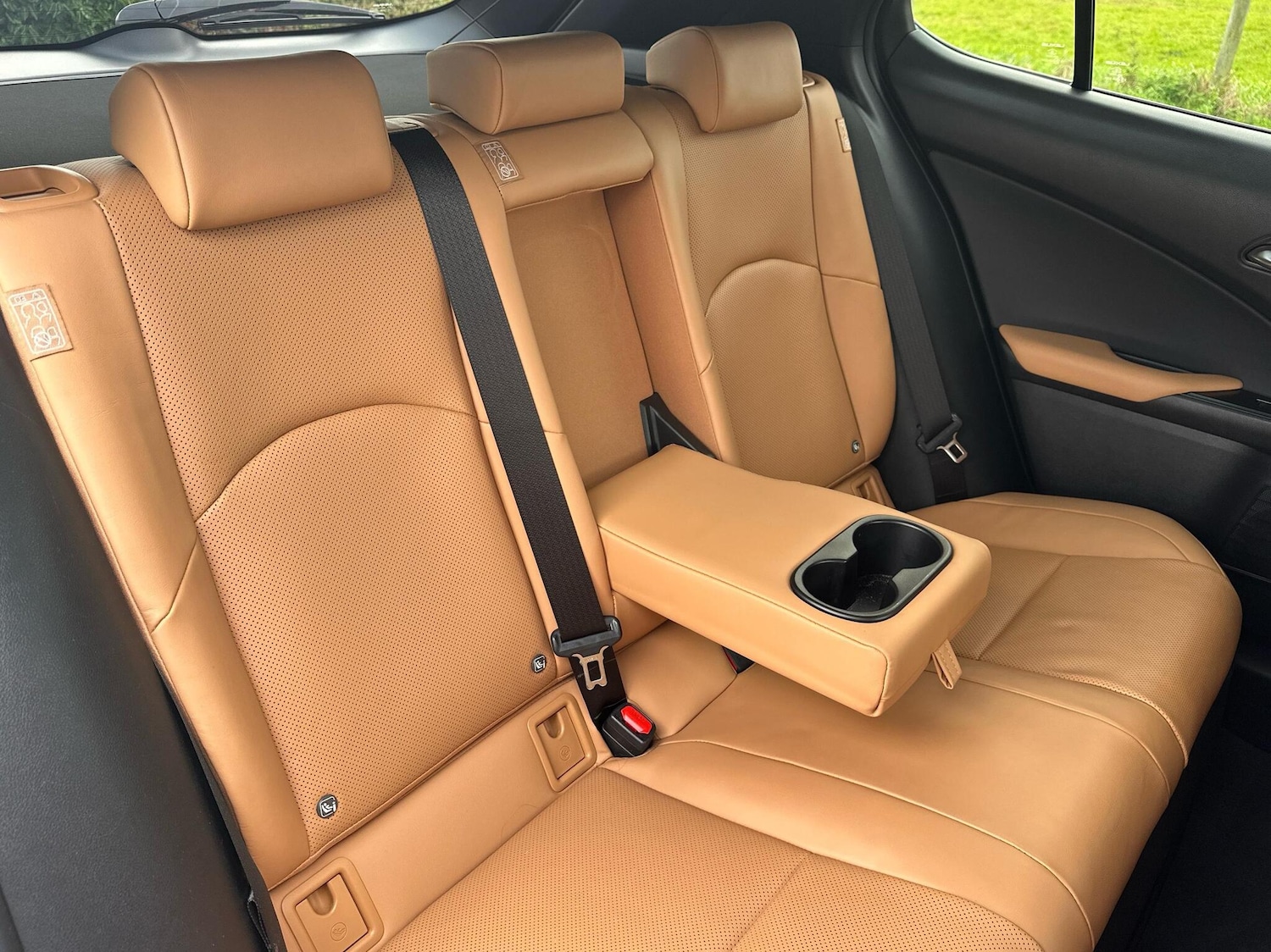 Used Lexus UX 2022 for sale - 76523240: Photo 9