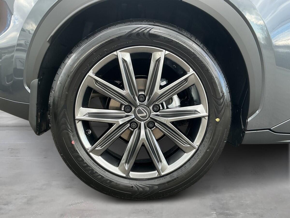 Used Lexus LBX 2026 for sale - 78088062: Photo 6