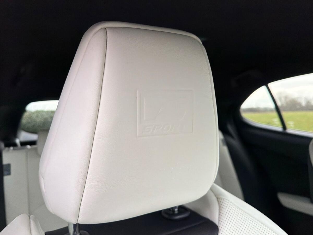 Used Lexus UX 2023 for sale - 77124522: Photo 13