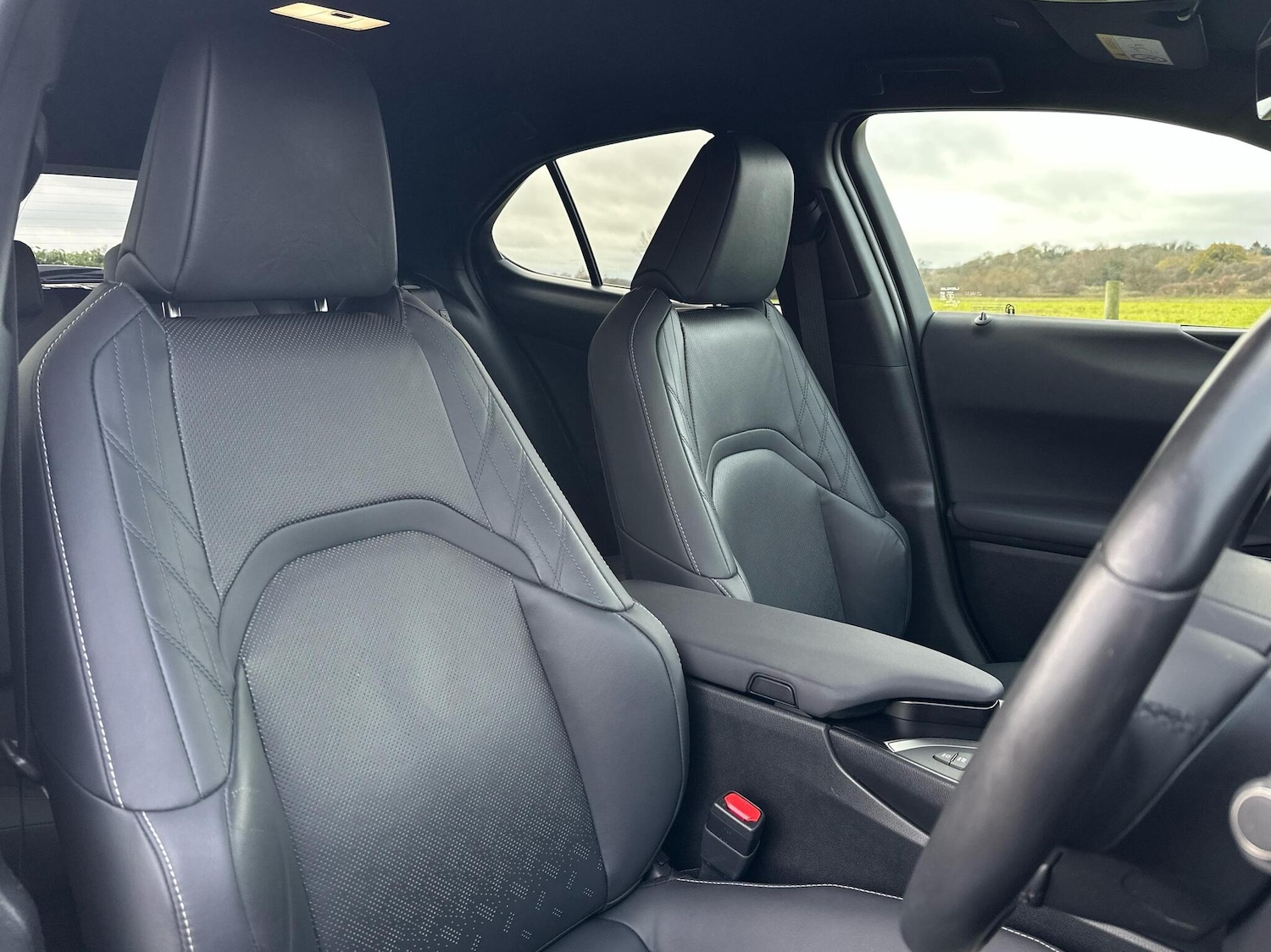 Used Lexus UX 2022 for sale - 76730808: Photo 16